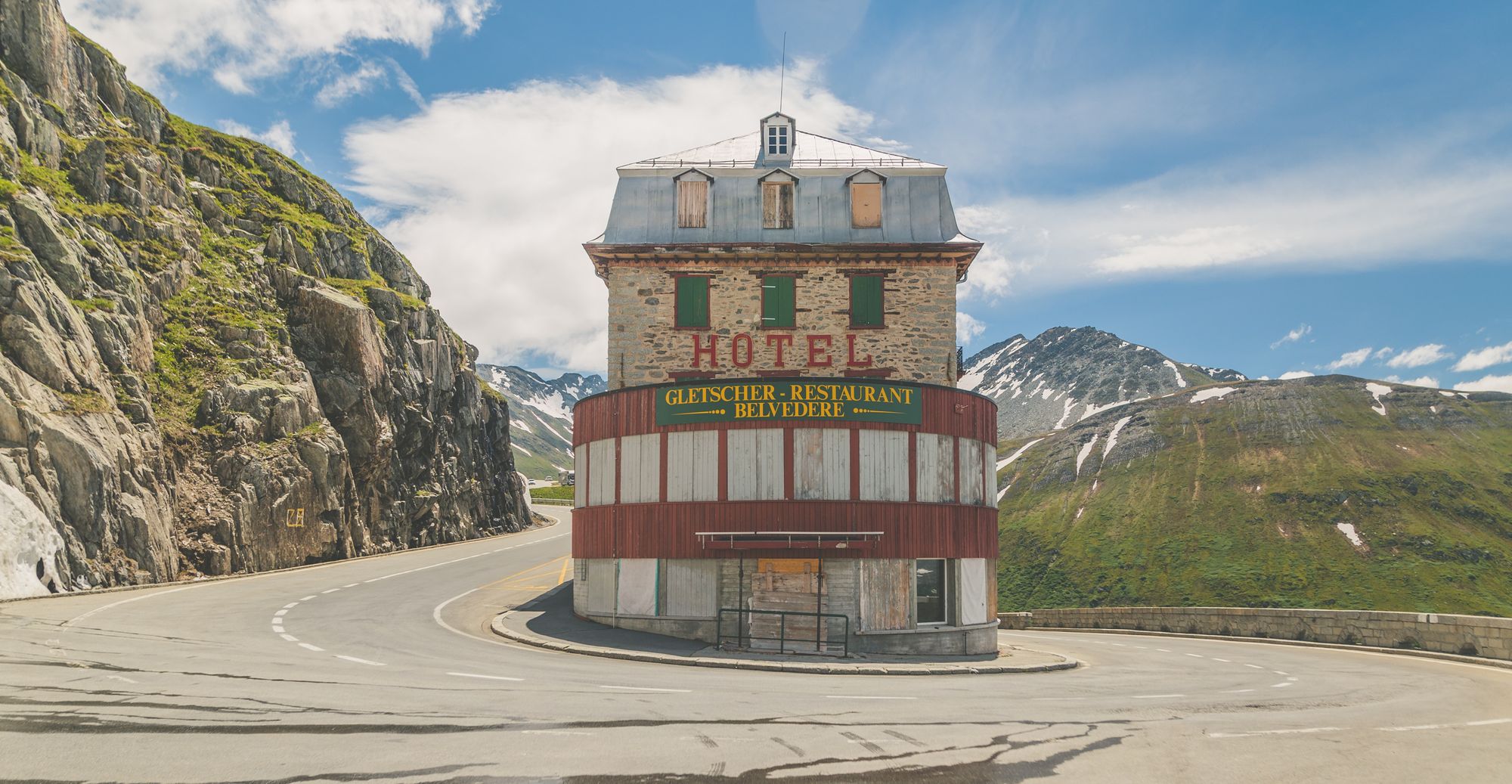 Hotel Brand Affiliation: Pros and Cons.